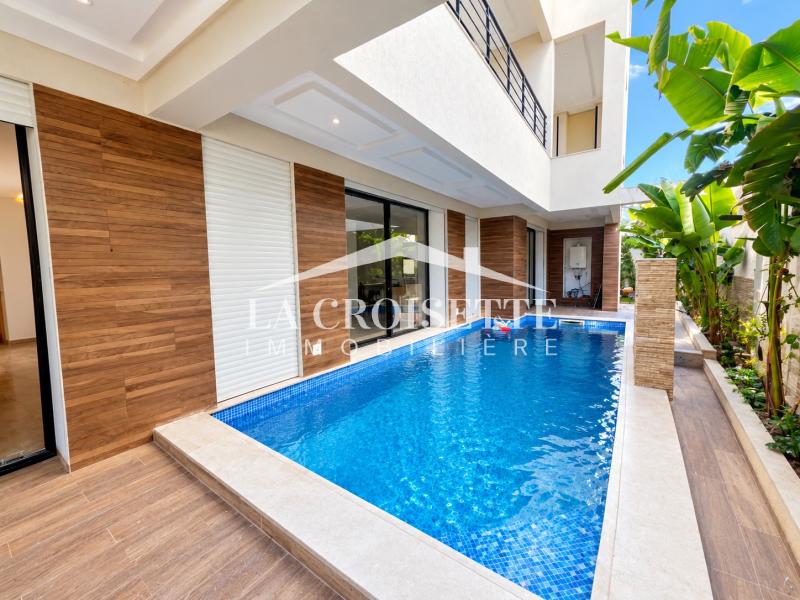 Duplex S+5 avec piscine aux Jardins de Carthage